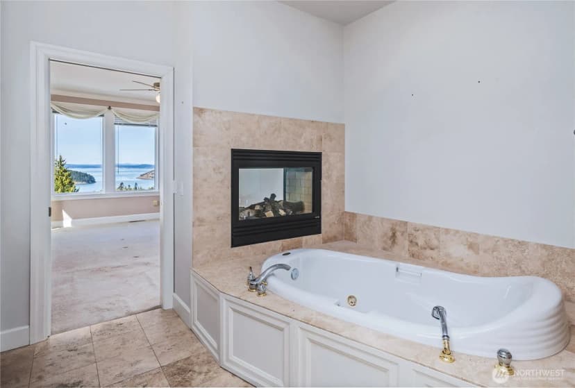 Property photo for 4116 Marine Heights Way, Anacortes photo 23