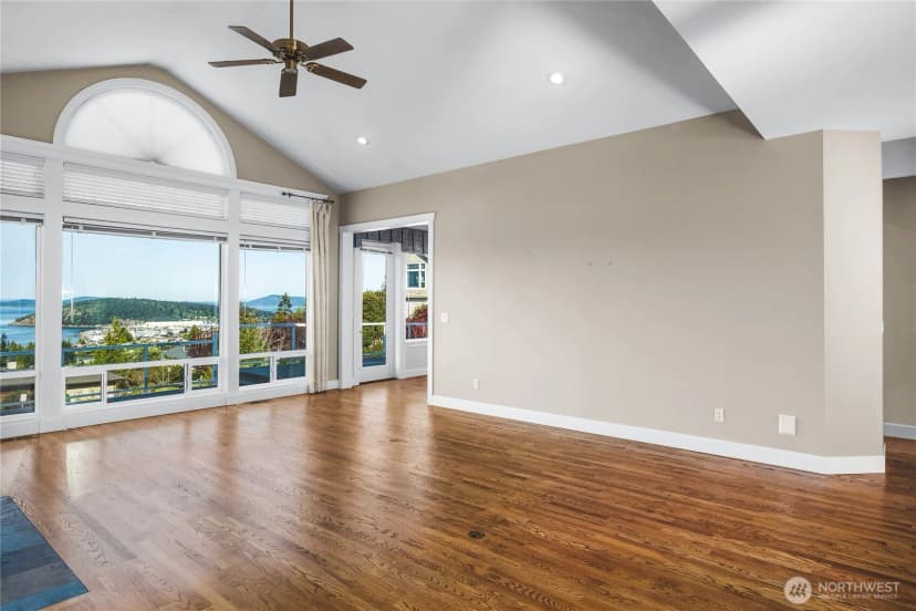 Property photo for 4116 Marine Heights Way, Anacortes photo 9