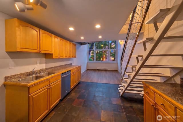 Property photo for 1000 Union Street #205, Seattle photo 3