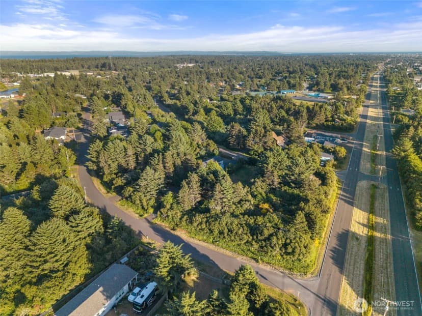 Property photo for 193 N Narwhal Loop Nw, Ocean Shores photo 13