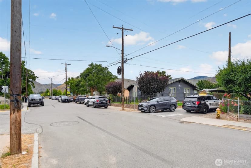 Property photo for 1002 Methow Street, Wenatchee photo 10