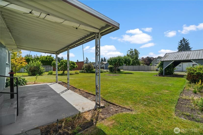 Property photo for 926 6th Avenue Sw, Puyallup photo 27