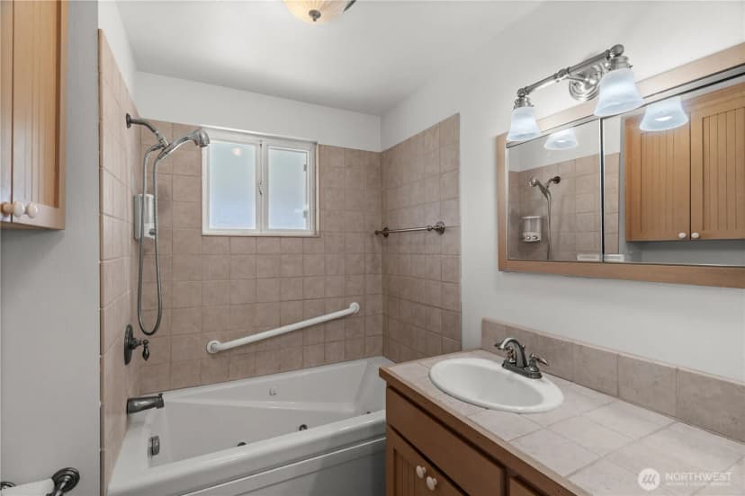 Property photo for 926 6th Avenue Sw, Puyallup photo 23