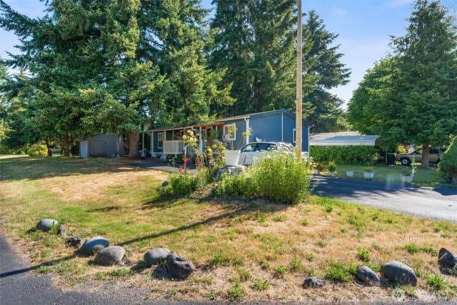 Property photo for 1024 Lincoln Avenue E, Tenino photo 2