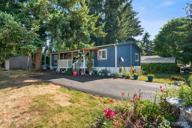 Property photo for 1024 Lincoln Avenue E, Tenino