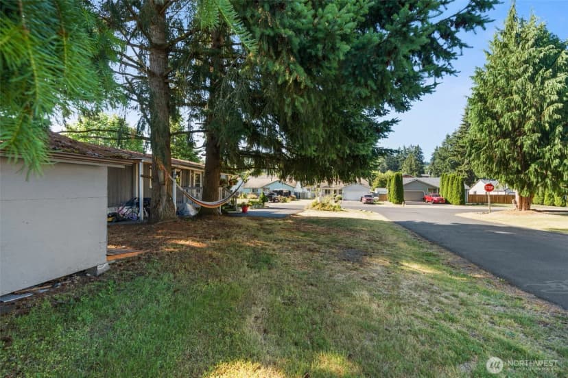 Property photo for 1024 Lincoln Avenue E, Tenino photo 4
