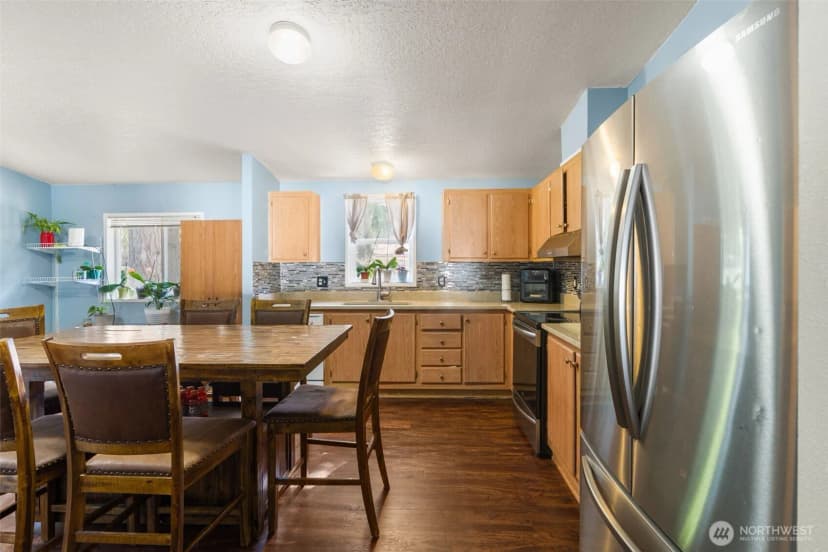 Property photo for 1024 Lincoln Avenue E, Tenino photo 10