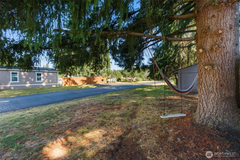 Property photo for 1024 Lincoln Avenue E, Tenino photo 5