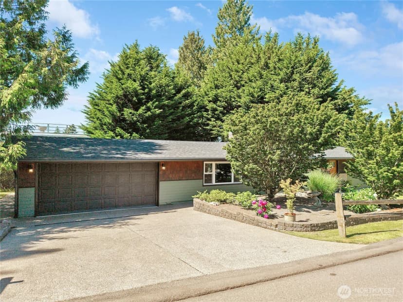 Property photo for 10157 Ne 200th Street, Bothell photo 32
