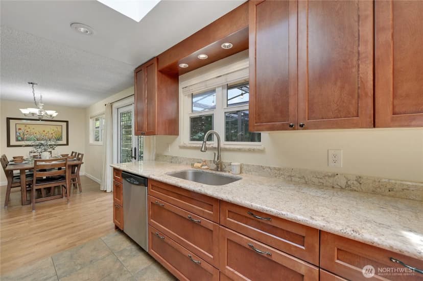 Property photo for 10157 Ne 200th Street, Bothell photo 10