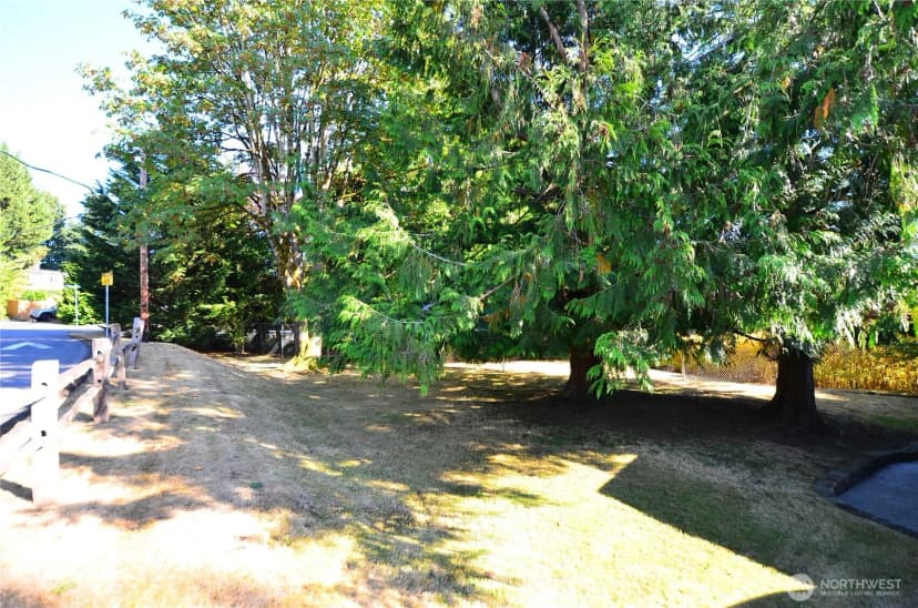Property photo for 10157 Ne 200th Street, Bothell photo 36