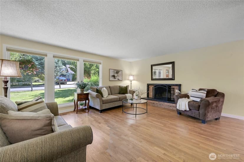Property photo for 10157 Ne 200th Street, Bothell photo 16