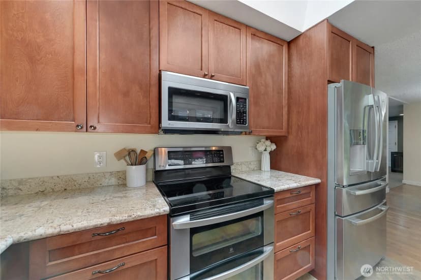 Property photo for 10157 Ne 200th Street, Bothell photo 9