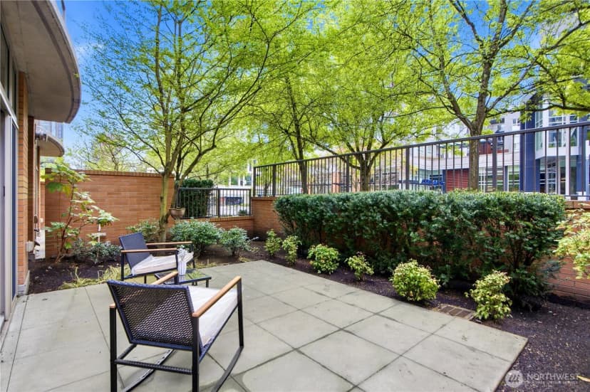 Property photo for 10620 Ne 9th Place #th-6, Bellevue photo 12