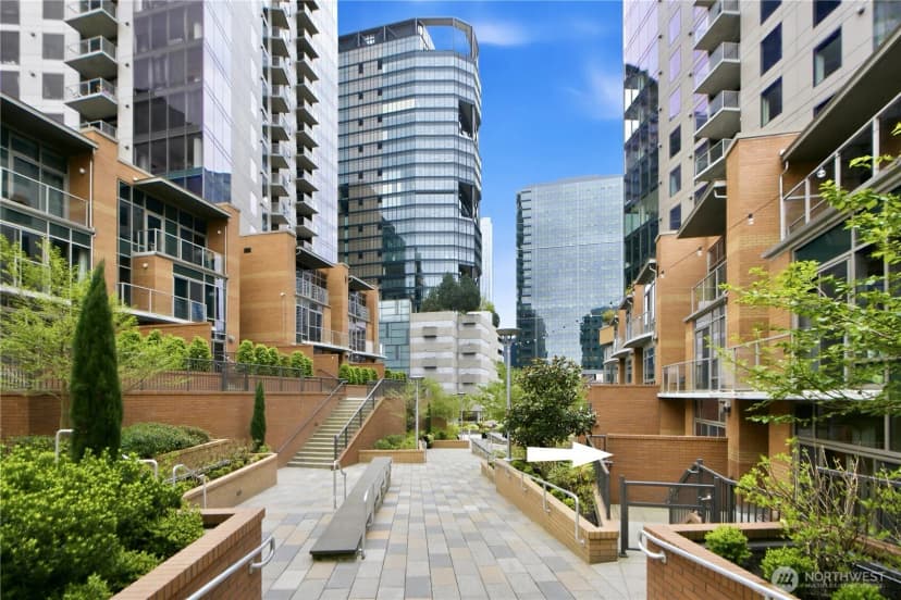 Property photo for 10620 Ne 9th Place #th-6, Bellevue photo 2