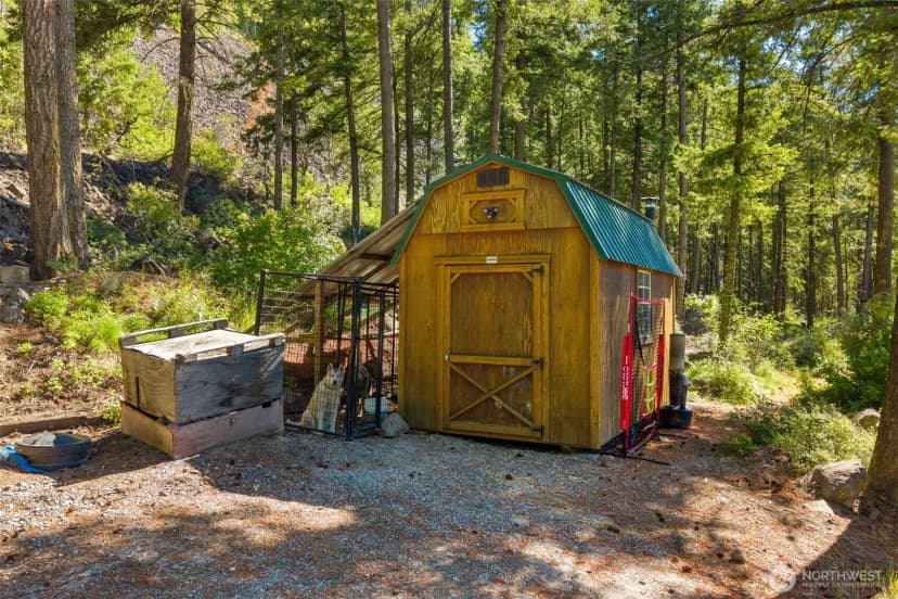 Property photo for 5579 Big Springs Ranch Road, Wenatchee photo 28
