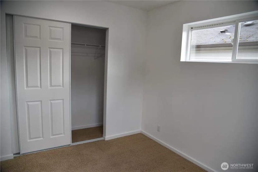Property photo for 1327 42nd St Ne, Auburn photo 20