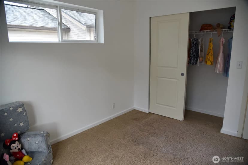 Property photo for 1327 42nd St Ne, Auburn photo 18