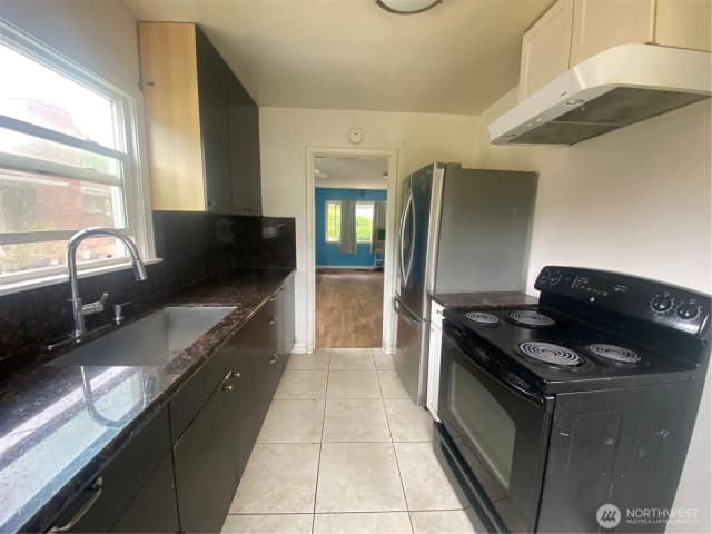 Property photo for 3625 15th Avenue S, Seattle photo 3