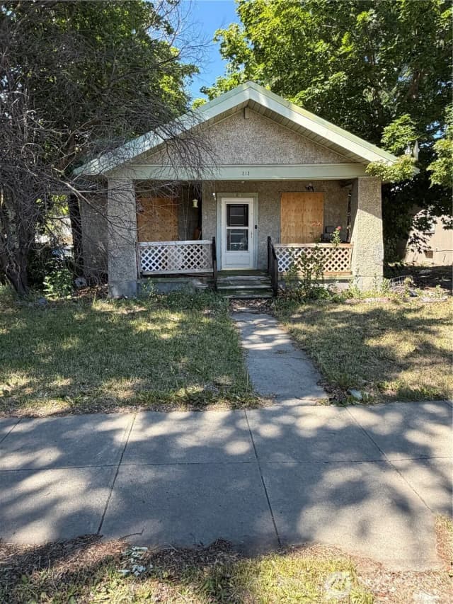 Property photo for 212 Ash Street S, Omak