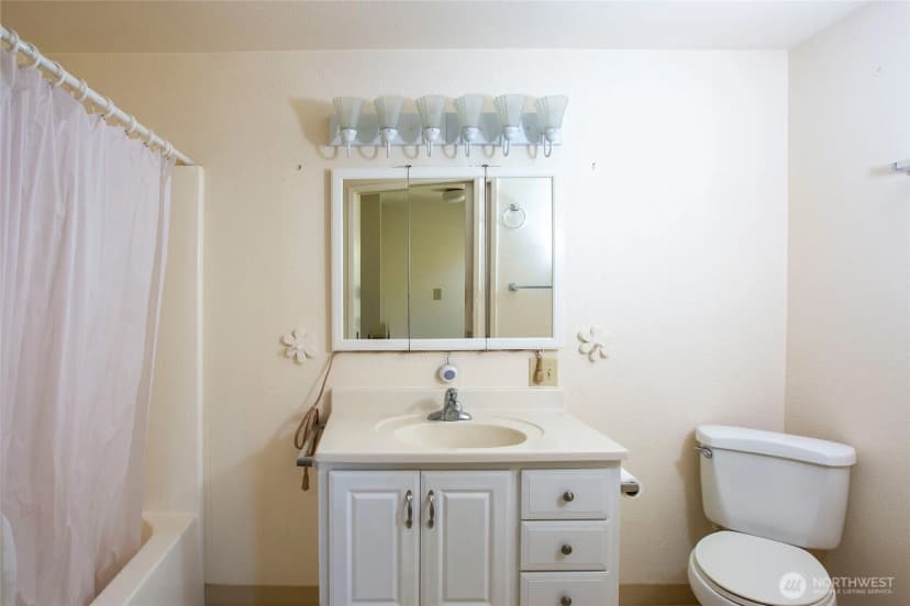 Property photo for 820 Guard Street, Friday Harbor photo 14