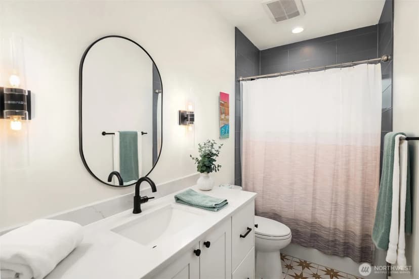 Property photo for 6735 11th Avenue Nw, Seattle photo 20