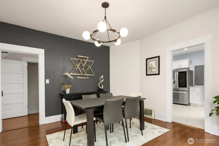 Property photo for 325 23rd Avenue E, Seattle photo 10