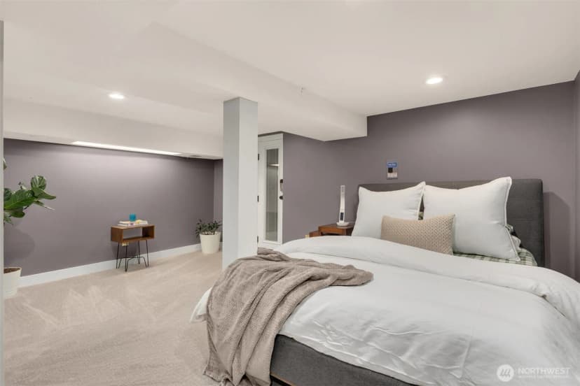 Property photo for 325 23rd Avenue E, Seattle photo 18