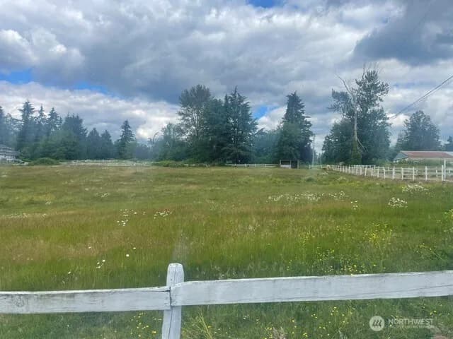 Property photo for 11800 148th Avenue Se, Renton photo 2