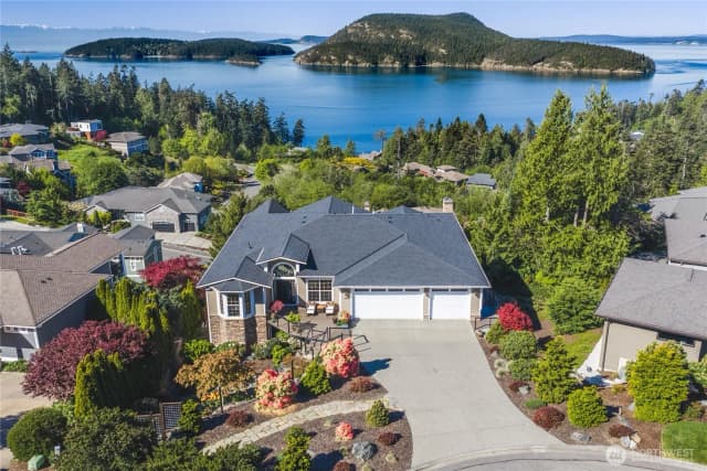 Property photo for 4122 Ellisport Place, Anacortes photo 3