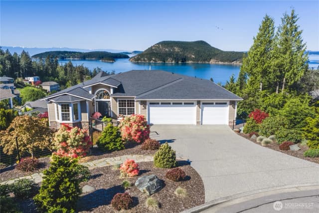 Property photo for 4122 Ellisport Place, Anacortes