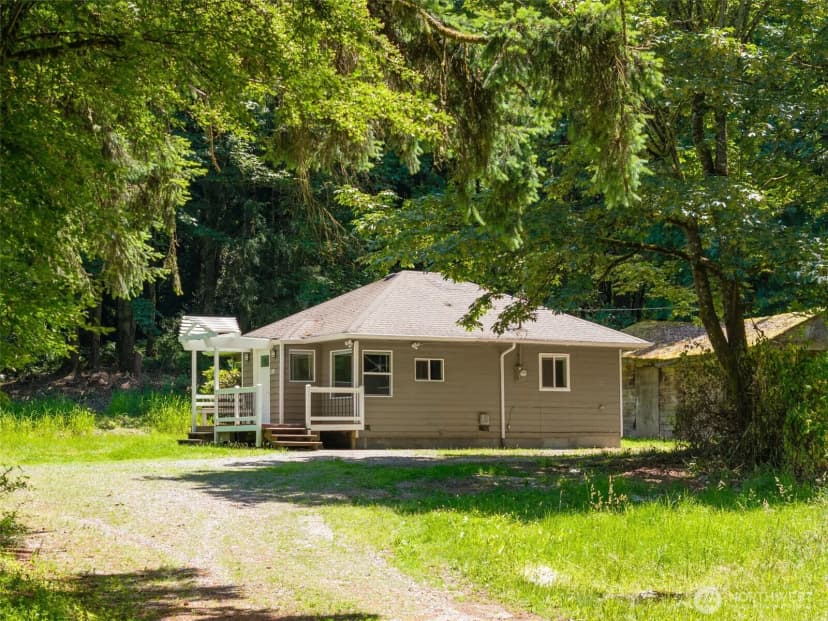 Property photo for 2703 25th Street Sw, Puyallup photo 5