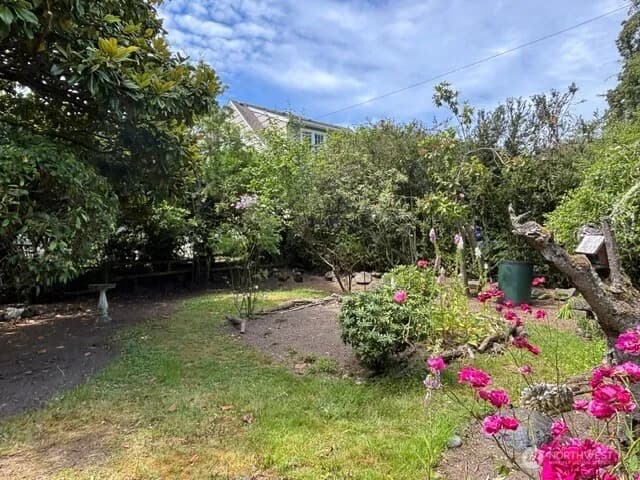 Property photo for 2612 W Galer Street, Seattle photo 7