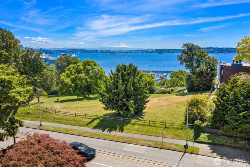 Property photo for 2612 W Galer Street, Seattle photo 6