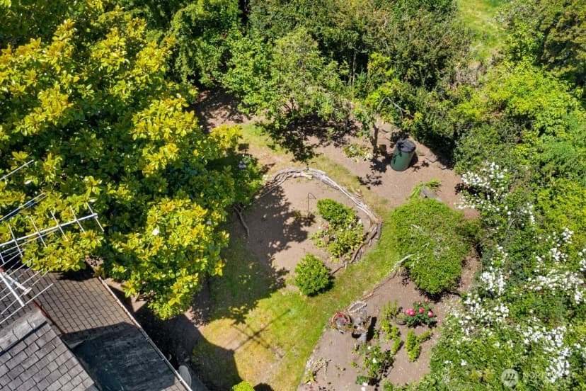Property photo for 2612 W Galer Street, Seattle photo 9