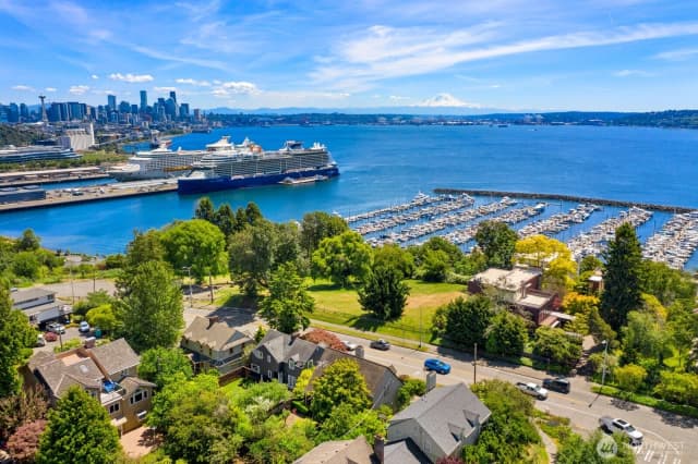 Property photo for 2612 W Galer Street, Seattle photo 4