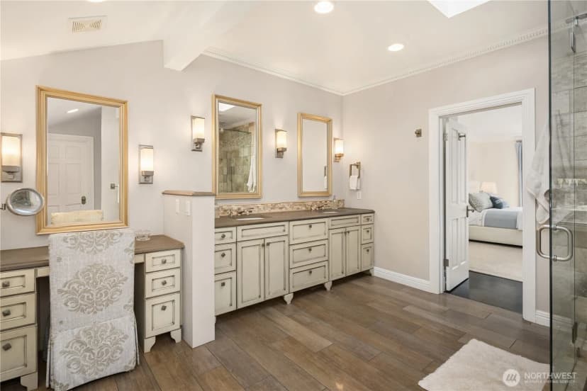 Property photo for 1250 Parkside Drive E, Seattle photo 33