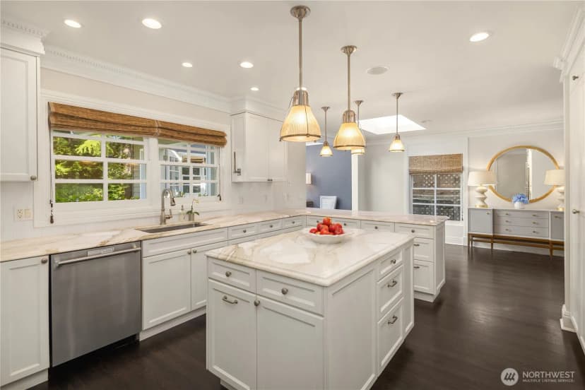 Property photo for 1250 Parkside Drive E, Seattle photo 18