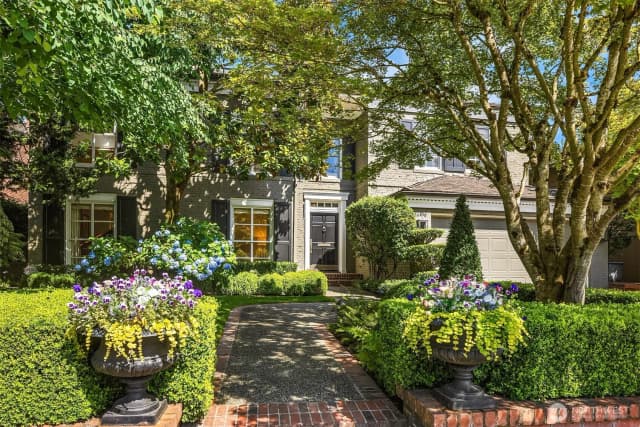Property photo for 1250 Parkside Drive E, Seattle