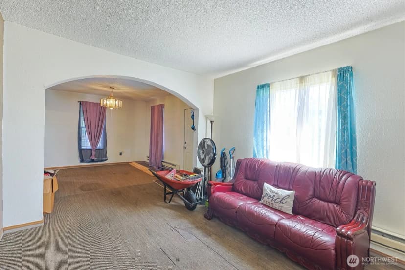 Property photo for 809 E Morton Street, Tacoma photo 3