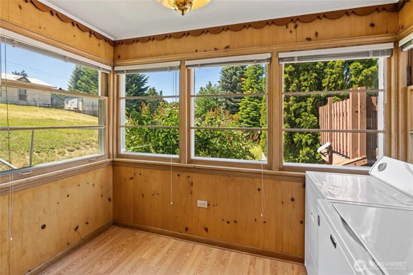 Property photo for 107 W Montana Avenue, Roslyn photo 11