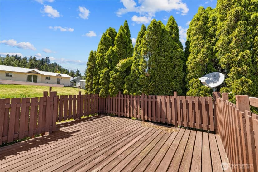 Property photo for 107 W Montana Avenue, Roslyn photo 21