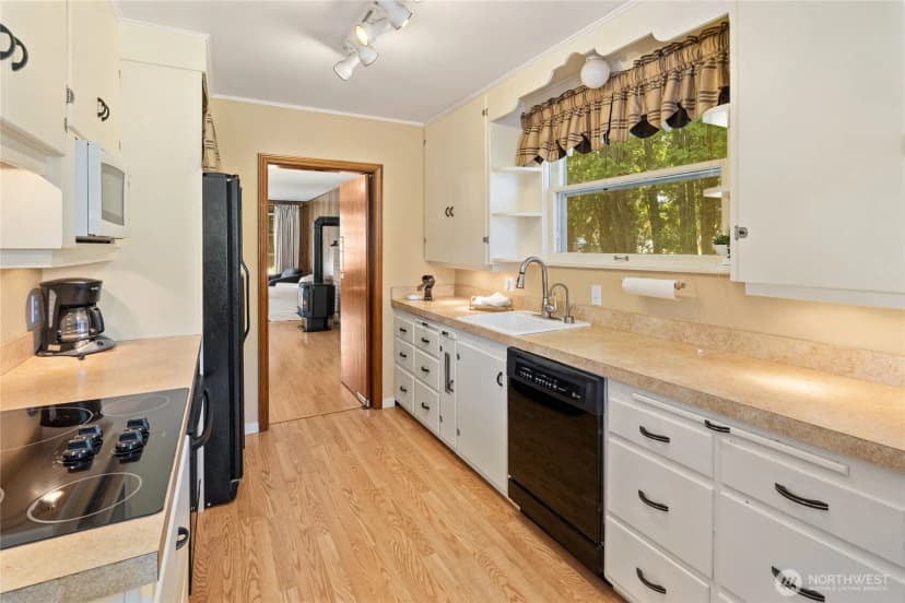 Property photo for 107 W Montana Avenue, Roslyn photo 10