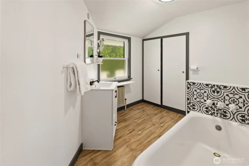 Property photo for 107 W Montana Avenue, Roslyn photo 16