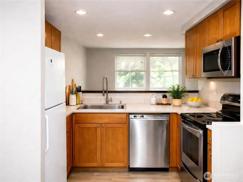 Property photo for 26339 116th Avenue Se #i-203, Kent photo 8