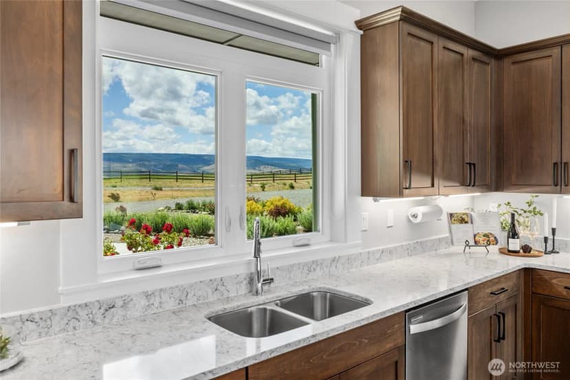 Property photo for 1630 Bitterbrush Drive, Ellensburg photo 19