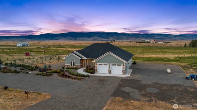 Property photo for 1630 Bitterbrush Drive, Ellensburg photo 3