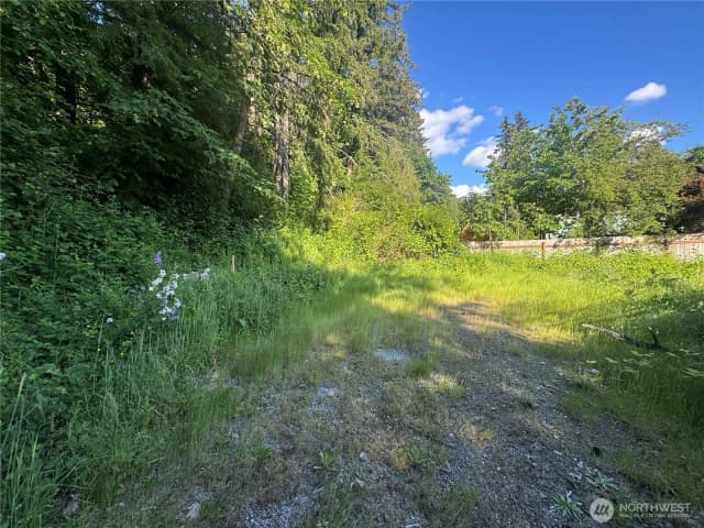 Property photo for 22728 Upper Dorre Don Way Se, Maple Valley photo 2
