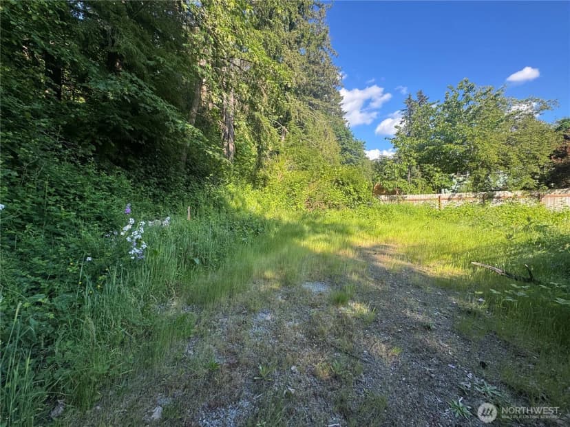 Property photo for 22728 Upper Dorre Don Way Se, Maple Valley photo 2