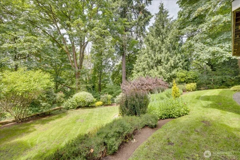 Property photo for 6144 Ne 194th Place, Kenmore photo 30